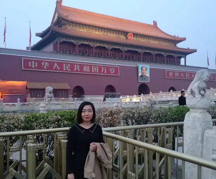 明丽.jpeg