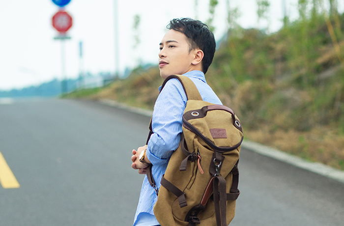 李国勇-照片_看图王.jpg 李国勇-照片_看图王.jpg