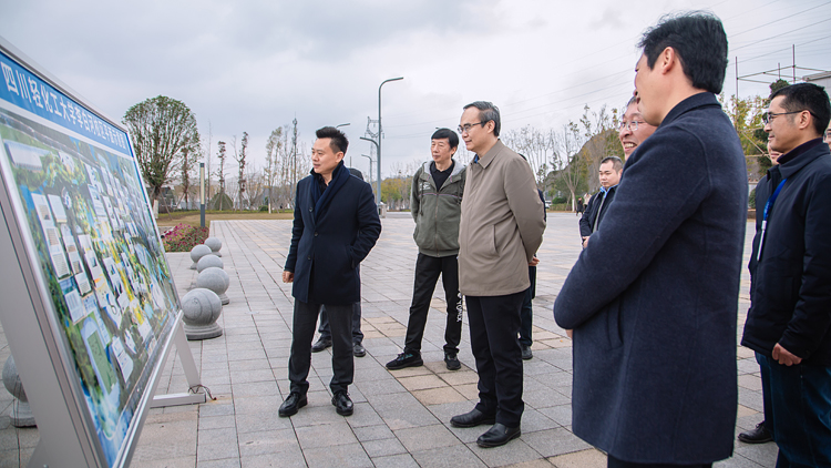 XCB_8933.jpg