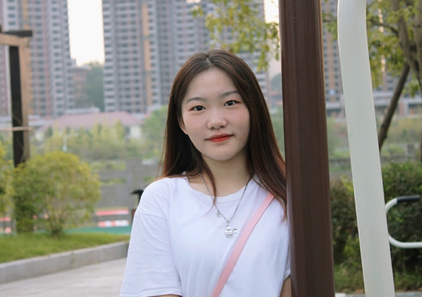 个人照片.JPG
