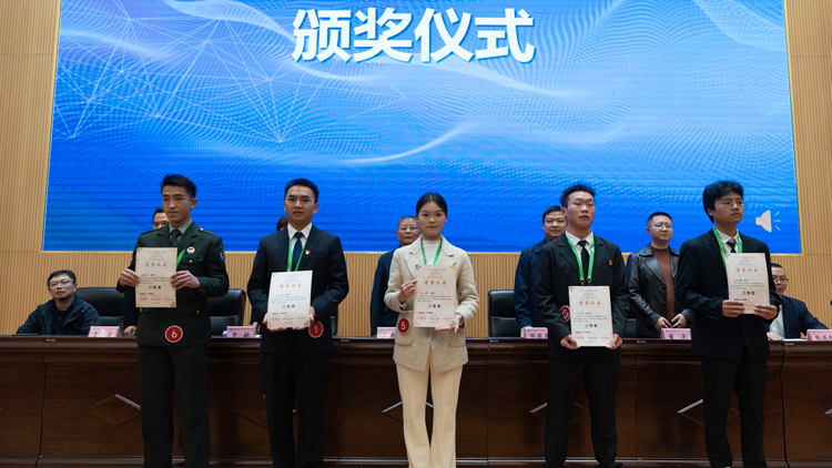 zyx-04290.jpg