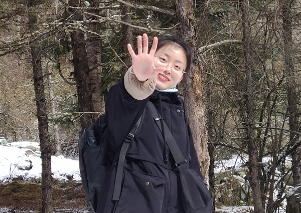万庭廷.JPG