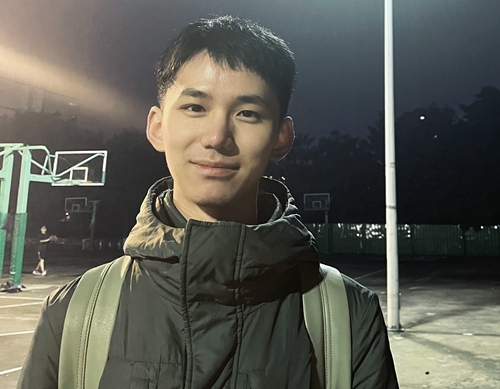 黄刘鑫.jpg