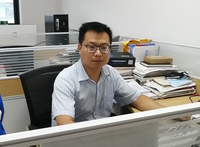 王小刚.jpg 王小刚.jpg