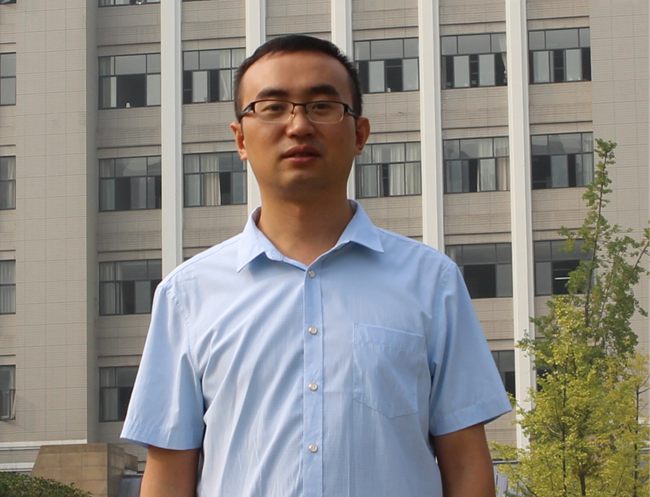 骆忠强.png 骆忠强.png