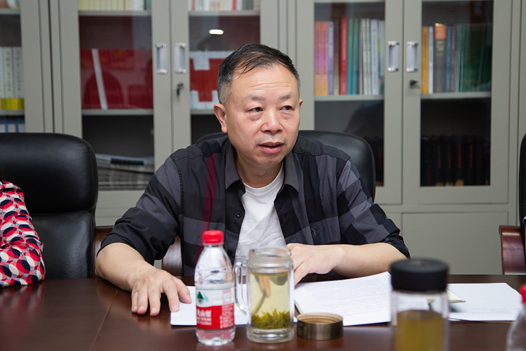 XCB_7975.jpg XCB_7975.jpg