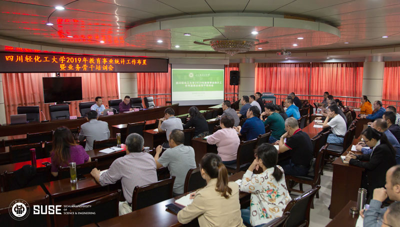 XCB_6838.jpg XCB_6838.jpg