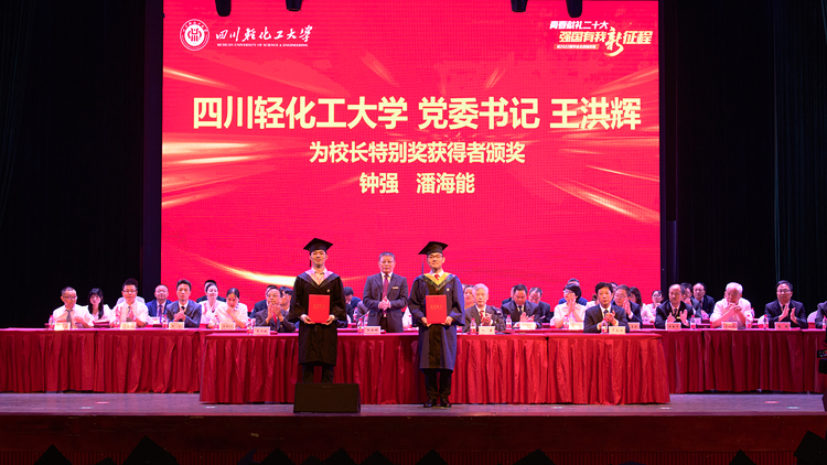 DSC_8009.jpg DSC_8009.jpg