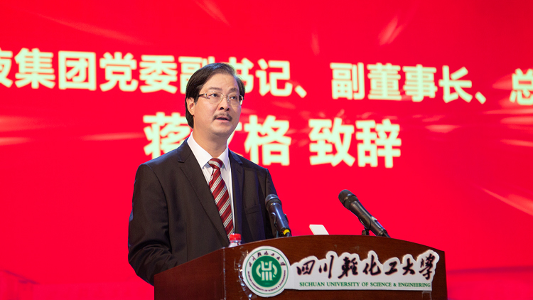 XCB_3322.jpg XCB_3322.jpg