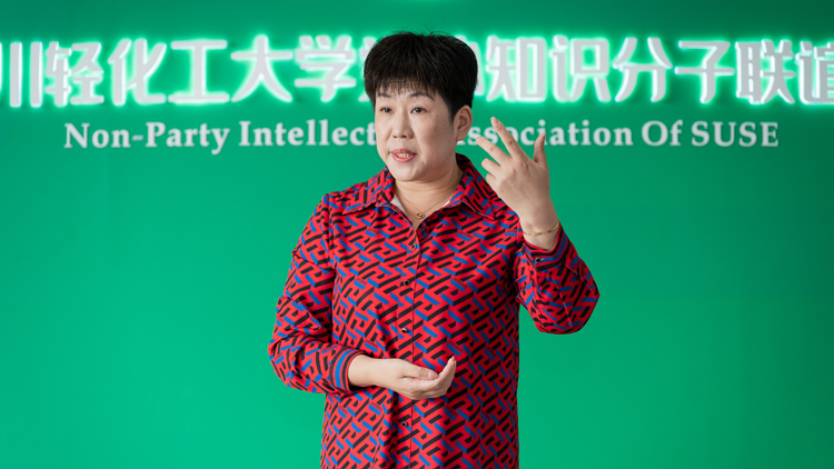 刘端芬.jpg