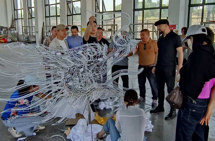 浙江永康派溪花灯参访团到美术学院交流3.jpg 浙江永康派溪花灯参访团到美术学院交流3.jpg