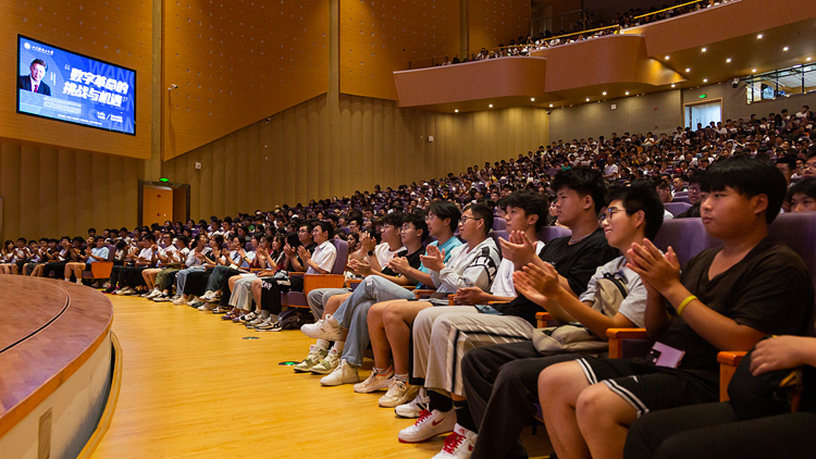 XCB_8145.jpg