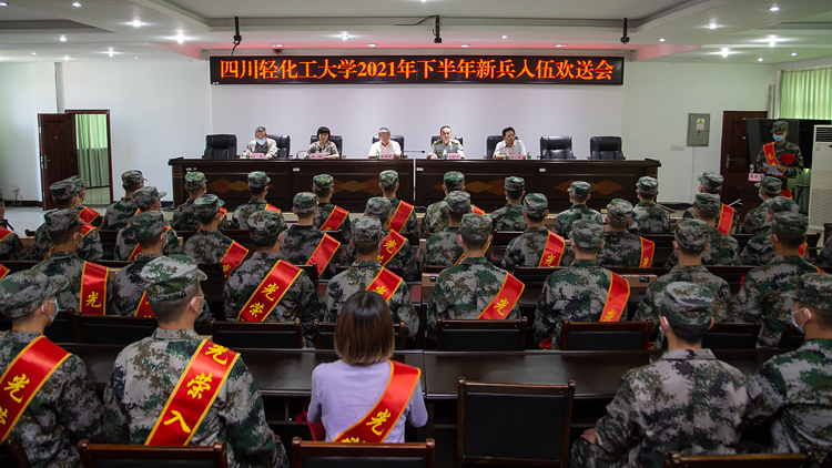 XCB_3052.jpg XCB_3052.jpg