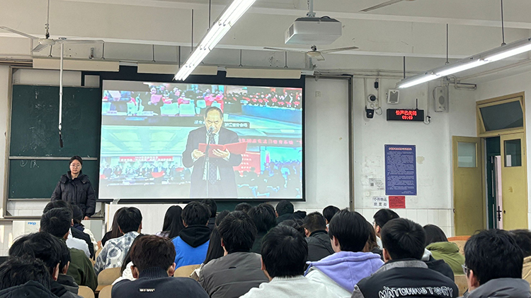 【化环学院-1】宪法宣传周及宪法晨读活动.jpeg