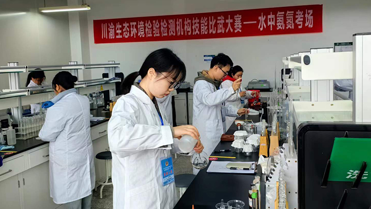 比赛现场.jpg
