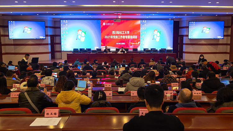 XCB_4586.jpg XCB_4586.jpg