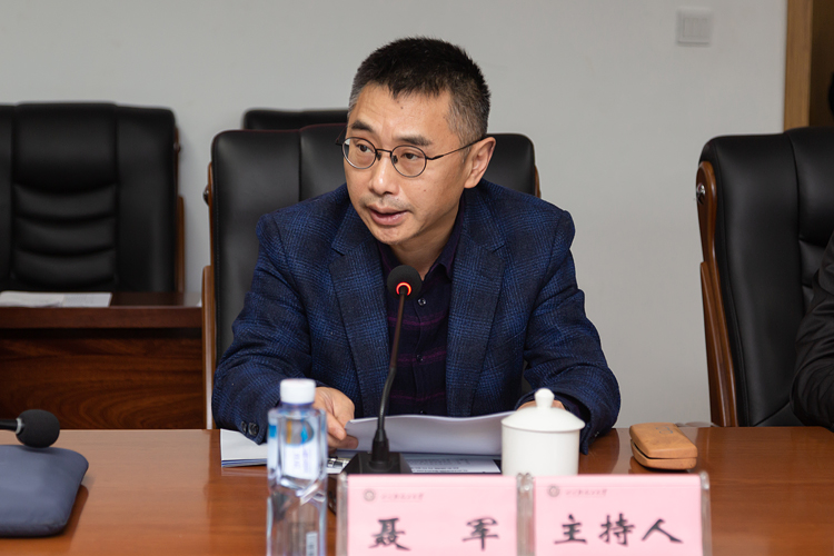 XCB_9152.jpg XCB_9152.jpg