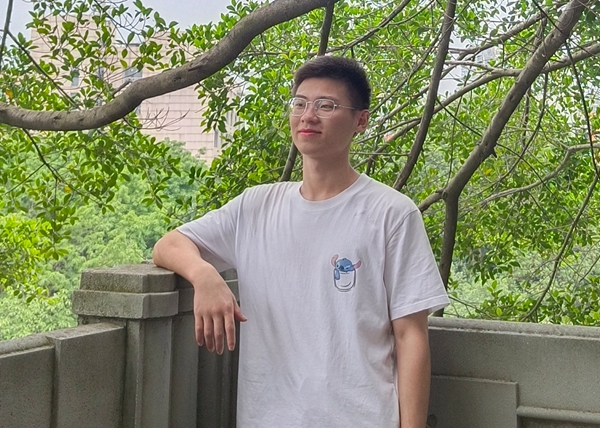 材料学院——王卓伦.jpg