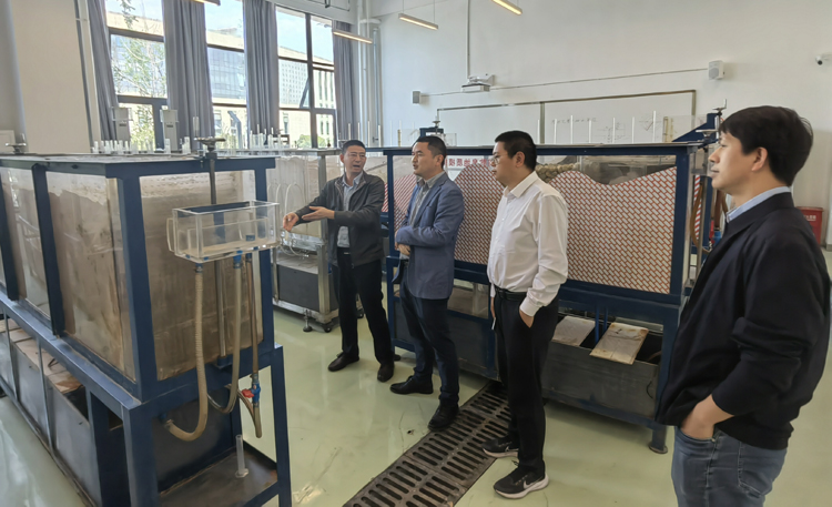 土木工程学院赴西南科技大学、成都理工大学调研交流3.jpg 土木工程学院赴西南科技大学、成都理工大学调研交流3.jpg