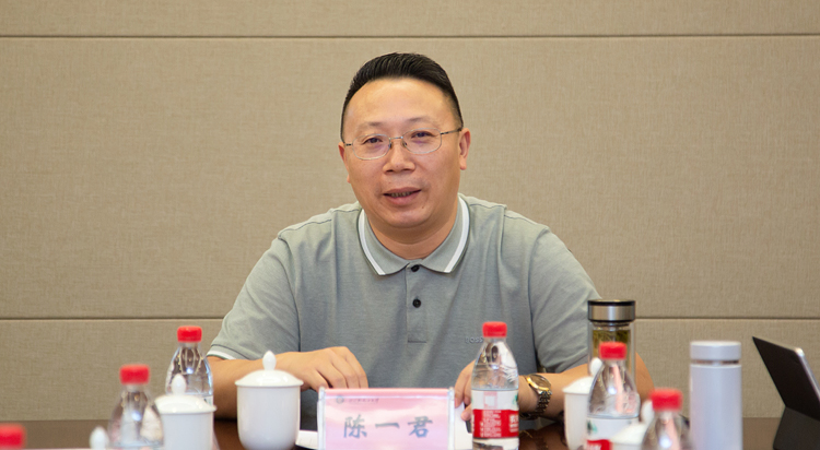 XCB_6047.jpg