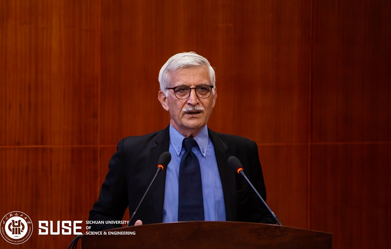 XCB_7972.jpg XCB_7972.jpg