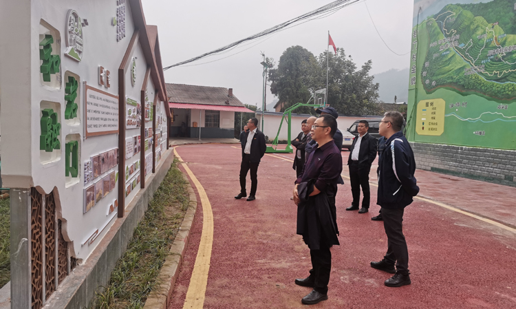 化环学院机械学院赴屏山开展乡村振兴调研.jpg 化环学院机械学院赴屏山开展乡村振兴调研.jpg