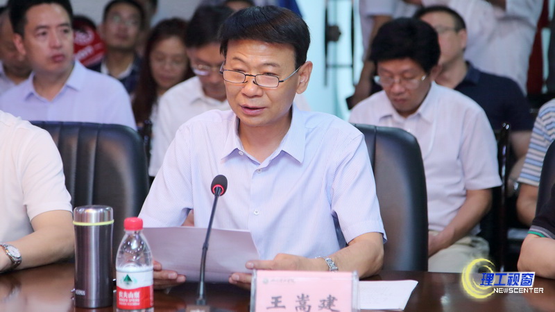 1M5A1355.JPG 1M5A1355.JPG