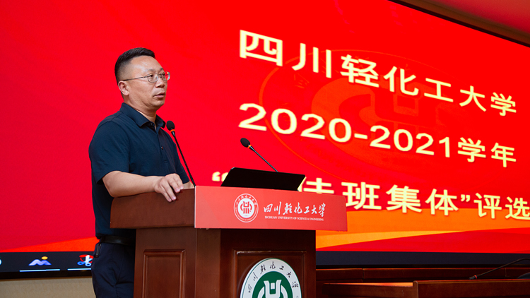 XCB_6389.jpg XCB_6389.jpg