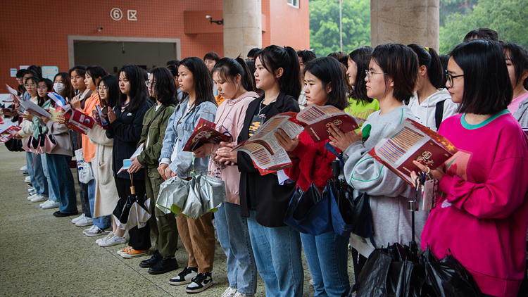 XCB_8445.jpg XCB_8445.jpg