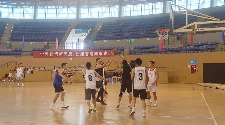 土木工程学院举行师生篮球友谊赛1.jpg 土木工程学院举行师生篮球友谊赛1.jpg