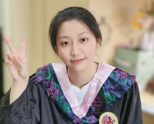杜函姝.png
